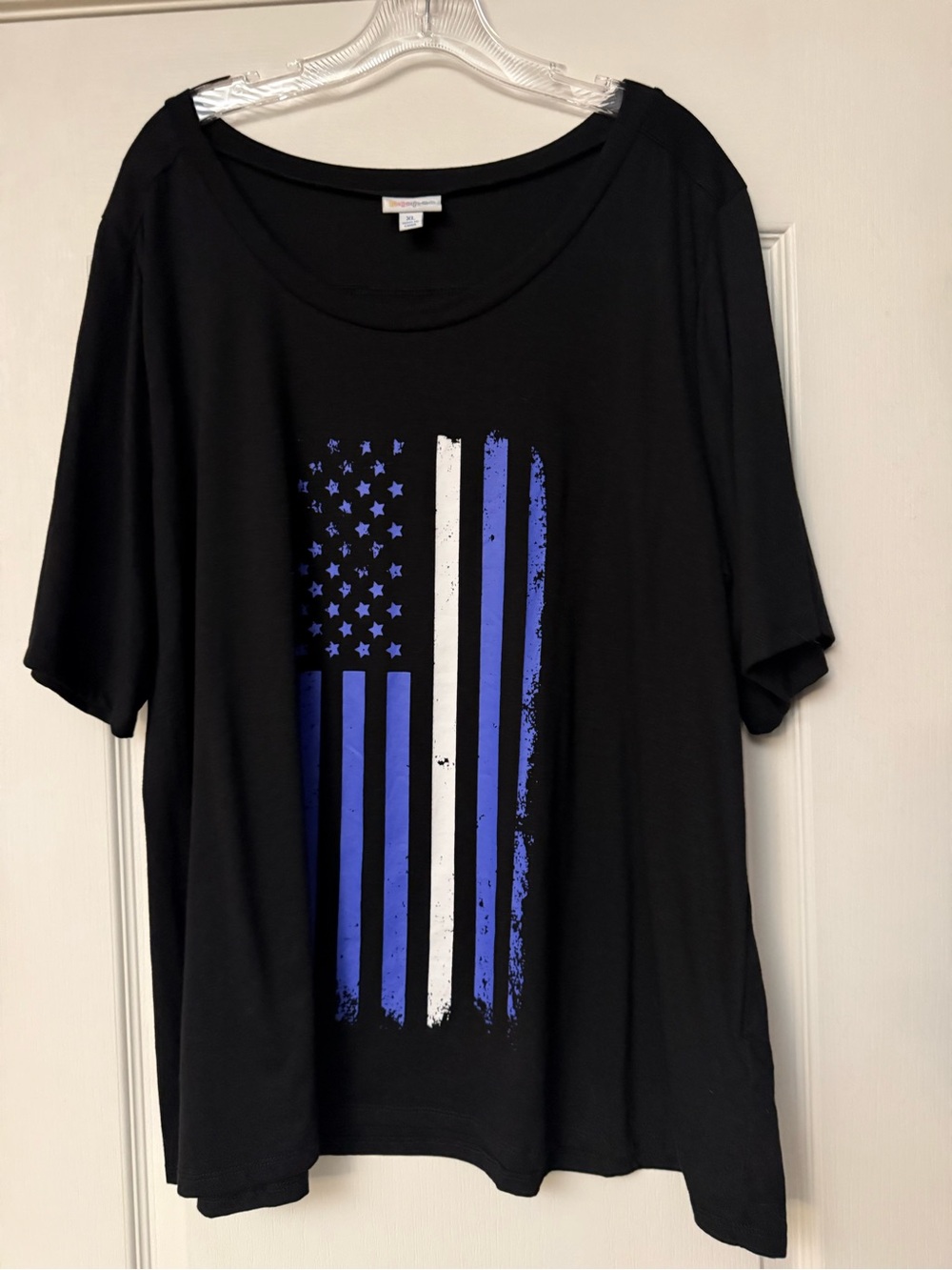 LuLaRoe Black Tee with Blue & White Flag Graphic